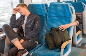 Bundespolizeidirektion Sankt Augustin: BPOL NRW: 18-Jähriger im Schlaf bestohlen: Bundespolizei stellt Dieb und gibt Eigentum zurück