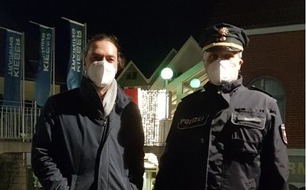 Polizeiinspektion Hildesheim: POL-HI: Mehrere Versammlungen im Stadtgebiet Hildesheim// Durch massiven Polizeieinsatz konnten tätliche Übergriffe verhindert werden