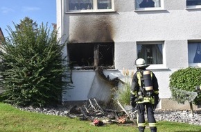Feuerwehr Dortmund: FW-DO: Anwohner rettet Nachbarin