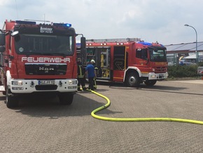 FW-KLE: Containerbrand im Gewerbegebiet