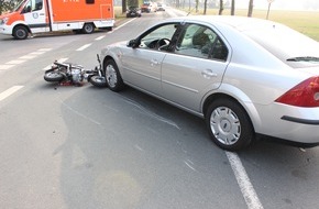 Polizei Paderborn: POL-PB: Autofahrer übersieht Kleinkraftrad