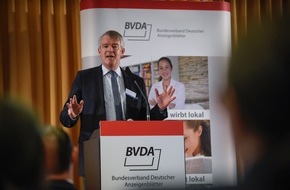 Bundesverband Deutscher Anzeigenblätter e.V. (BVDA): Verlage diskutieren über Positionierung im digitalen Wandel / Herbsttagung des Bundesverbandes Deutscher Anzeigenblätter: BVDA stellt neues Zustellsiegel vor