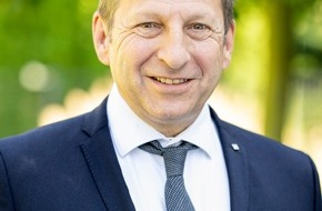 Bundesverband Garten-, Landschafts- und Sportplatzbau e. V. GaLaBau / Grün in die Stadt: BGL-Herbststatistik 2024/ Stabile Geschäftslage – weniger Zuversicht im Garten- und Landschaftsbau
