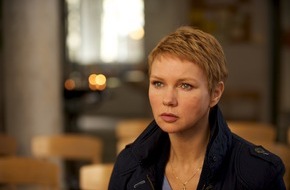 ZDF: Drehstart für "Lena Fauch und die Kraft der Vergebung" / Dritter Film mit Veronica Ferres als Polizeiseelsorgerin (FOTO)