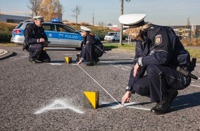 Polizei Rhein-Erft-Kreis: POL-REK: Kradfahrer schwerverletzt - Erftstadt