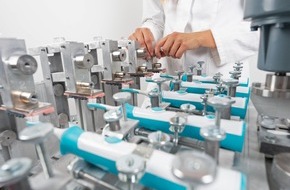 TÜV SÜD: Die richtige Elektrozahnbürste für strahlend saubere Zähne