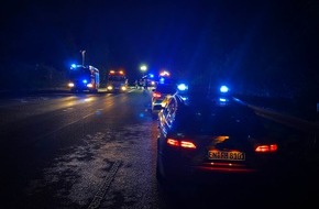 Feuerwehr Herdecke: FW-EN: Verkehrsunfall auf der Hagener Straße (Umgehungsstraße)sowie zwei weitere Hilfeleistungseinsätze
