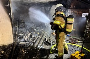 Feuerwehr Bergisch Gladbach: FW-GL: Schuppenbrand in der Stadtmitte von Bergisch Gladbach