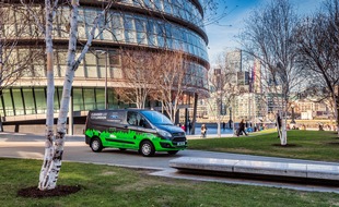 Ford-Werke GmbH: Ford stellt Testflotte von 20 Ford Transit Custom Plug-in-Hybrid-Fahrzeugen (FOTO)