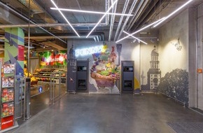 PENNY Markt GmbH: PENNY-Markt Box 80 für "Store of the year 2019" nominiert / Discounter in Berlin-Friedrichshain überzeugt mit bunter Street-Art-Optik