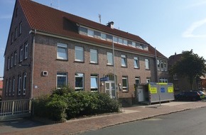Polizeiinspektion Wilhelmshaven/Friesland: POL-WHV: Vorübergehende Inbetriebnahme der 'Mobilen Wache' vor dem Polizeikommissariat Varel (mit Bildern)