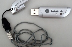 Polypins AG: Noch mobiler mit tragbarer Festplatte: Speicherchip-Schlüsselanhänger mit bis zu 1GB Kapazität