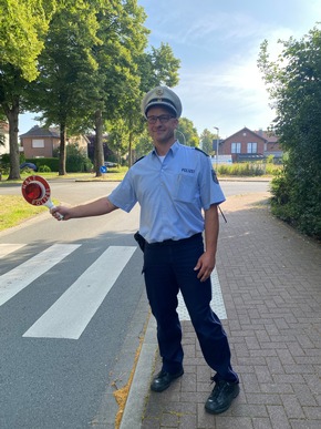 POL-BOR: Kinder verteilen Dank- und Denkzettel an Autofahrer