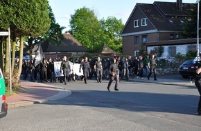 Polizeiinspektion Harburg: POL-WL: Spontane Demonstration gegen rechte Gewalt
