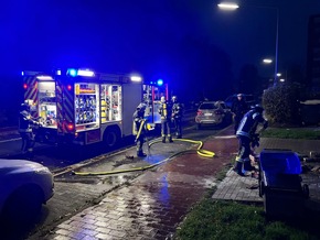 FW-WRN: FEUER_3 - LdF - LZ1 - LZ3 - TOJ Lünen - Garagenbrand / mehrere brennende Mülltonnen