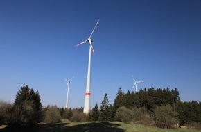 Deutscher Naturschutzring (DNR) e.V.: "Windkraft im Visier" - Deutscher Naturschutzring hält Bau von Windenergieanlagen in intensiv genutzten Wirtschaftswäldern für möglich (mit Bild)