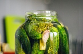 BUND: ++ Ökotipp | Fermentieren, Einwecken, Trocknen: Tipps fürs Haltbarmachen der Obst- und Gemüseernte ++