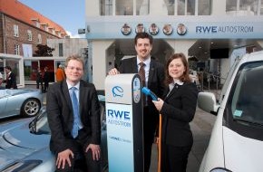 innogy eMobility Solutions: Kieler Woche: RWE bringt Windkraft auf die Straße (mit Bild) / RWE und Renault informieren über die Zukunft der individuellen Mobilität / Aufbau einer flächendeckenden Infrastruktur