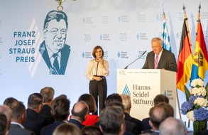 PM Maia Sandu hat Franz Josef Strauß-Preis erhalten