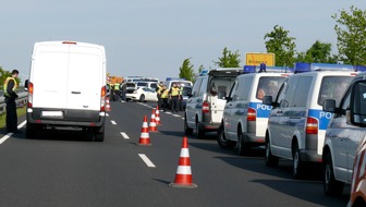 BPOL NRW: Bundespolizei erneut im Schwerpunkteinsatz -
Grenzüberschreitende Fahndung im deutsch-niederländischen Grenzraum