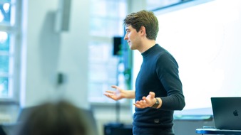 Finanzklar GmbH: Juri Galkin von Finanzklar erkl&auml;rt: Erstes gutes Gehalt &ndash; und trotzdem zu wenig Geld? Die h&auml;ufigsten Finanzfehler beim Berufseinstieg