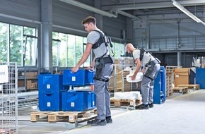 Ottobock SE & Co. KGaA: Logistik setzt auf Exoskelette / Studie belegt Wirkung