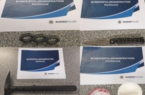 Bundespolizeidirektion Sankt Augustin: BPOL NRW: Bundespolizei auch nach der Waffenverbotszone präsent - 4 Funde in 5 Stunden