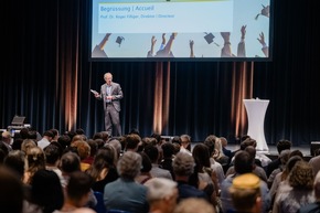 Feierlicher Abschluss für den Ingenieurnachwuchs