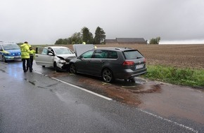 Feuerwehr Ratingen: FW Ratingen: Verkehrsunfall mit drei Verletzetn