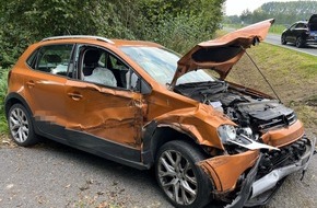 Polizei Coesfeld: POL-COE: Dülmen, Weddern/ Traktor und Auto zusammengestoßen