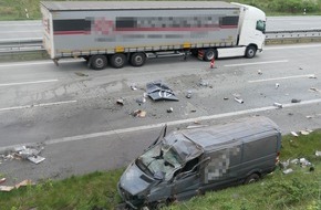 Polizeiinspektion Rotenburg: POL-ROW: ++ Transporter schleudert über die Hansalinie - 10 Kilometer Stau in Richtung Bremen ++ Love-Scamming - Bremervörderin fällt (fast) auf Heiratsschwindler rein ++ Dieb gleich zwei Mal im Pech ++