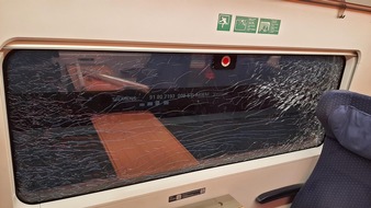 Bundespolizeidirektion München: Bundespolizeidirektion München: Vandalismus im ICE / Unbekannte verursachen fünfstelligen Schaden