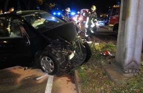 Feuerwehr Düsseldorf: FW-D: Verkehrsunfall Hildener Straße - zwei Personen schwerverletzt