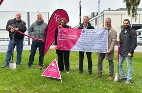 Deutsche Telekom AG: Telekom startet geförderten Glasfaserausbau in Ennepetal im Gewerbegebiet Ennepetal-Ost