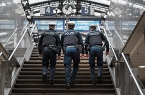 Bundespolizeidirektion Sankt Augustin: BPOL NRW: Auf der Treppe unter den Rock gehalten: Bundespolizei stellt widerrechtlichen Filmemacher
