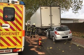 Feuerwehr Mülheim an der Ruhr: FW-MH: Verkehrsunfall mit einer verletzten Person #fwmh
