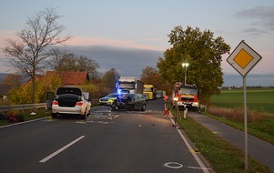 Polizeiinspektion Hameln-Pyrmont/Holzminden: POL-HM: Fünf zum Teil schwerverletzte Personen durch zwei Verkehrsunfälle bei Bad Münder