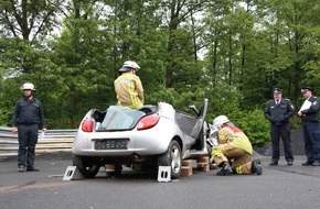 Freiwillige Feuerwehr der Stadt Lohmar: FW-Lohmar: Neue Feuerwehrleute für die Stadt Lohmar