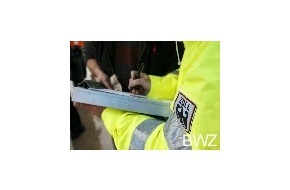 Hauptzollamt Aachen: HZA-AC: Aachener Zoll pr&uuml;ft Paket-, Express- und Kurierdienstleister in der Region - Bundesweite Schwerpunktpr&uuml;fung gegen Schwarzarbeit und illegale Besch&auml;ftigung