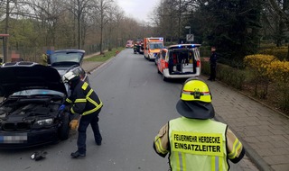 Feuerwehr Herdecke: FW-EN: Verkehrsunfall mit drei verletzten Personen auf dem Kirchender Dorfweg