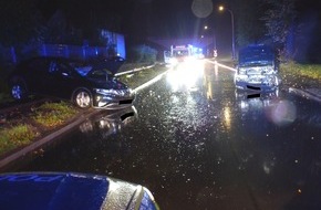 Polizei Minden-Lübbecke: POL-MI: Auto gerät in den Gegenverkehr - Frontalzusammenstoß