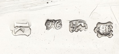 Polizeiinspektion Cuxhaven: POL-CUX: Nach Einbruch in Einfamilienhaus in Cuxhaven - Lichtbildes der entwendeten Gegenstände (Fotos im Anhang)