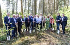Einheitsbuddeln e.V.: Einheitsbuddeln2025 / Aufruf an alle Bürgerinnen und Bürger zu Baumpflanzungen am Tag der Deutschen Einheit