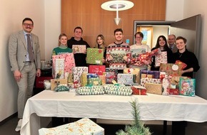 Provinzial Holding AG: Mitarbeiterinnen und Mitarbeiter der Provinzial Versicherung erf&uuml;llen 170 Weihnachtsw&uuml;nsche
