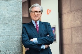 ZDF: Erste Ausgabe von "Berlin direkt" mit Theo Koll (FOTO)