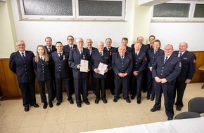 Feuerwehr Dinslaken: FW Dinslaken: Führungswechsel beim Löschzug Eppinghoven: Maas folgt auf Segerath