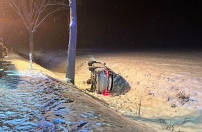 Kreispolizeibeh&ouml;rde H&ouml;xter: POL-HX: 10 witterungsbedingte Eins&auml;tze f&uuml;r Polizei - Eine Person leicht verletzt