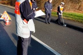 Polizei Rhein-Erft-Kreis: POL-REK: Fußgängerin ins Krankenhaus - Frechen