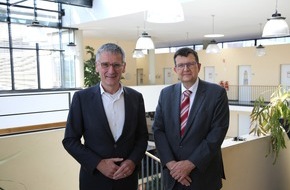 Universität Koblenz: Landtagspräsident Hendrik Hering besucht Universität Koblenz