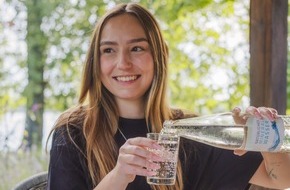 Verband Deutscher Mineralbrunnen (VDM): Mineralwasser bleibt Durstl&ouml;scher Nummer eins / Mineralwasser-Absatz steigt 2025 deutlich
